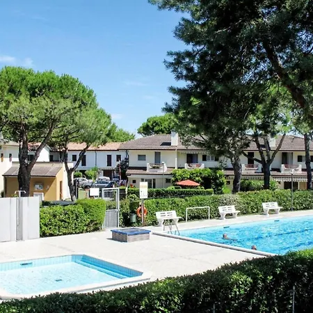 Charming In With Private Garden Villa