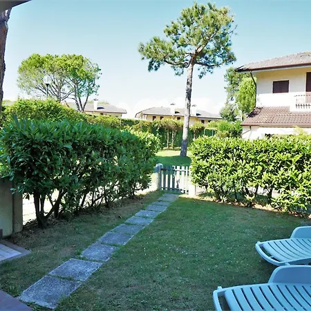 Villa Charming In With Private Garden Porto Santa Margherita di Caorle