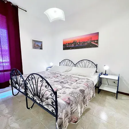 Charming In With Private Garden *