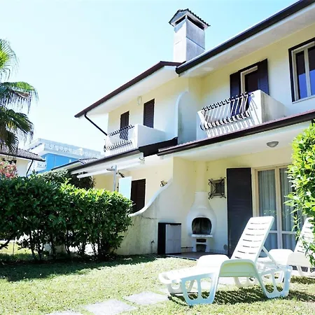 Villa Charming In With Private Garden *