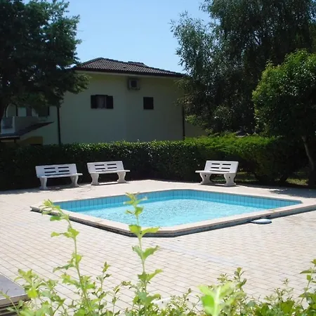 Charming In With Private Garden Villa Porto Santa Margherita di Caorle