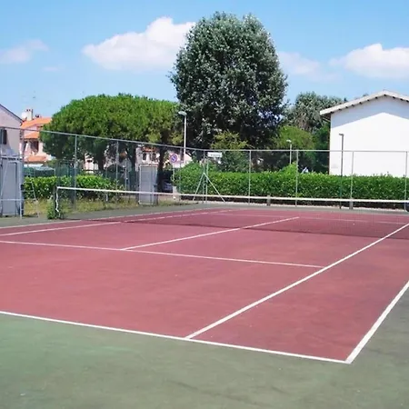 Charming In With Private Garden Villa Porto Santa Margherita di Caorle