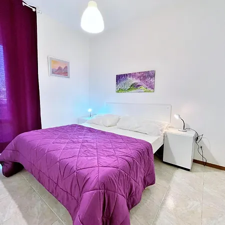 Charming In With Private Garden *